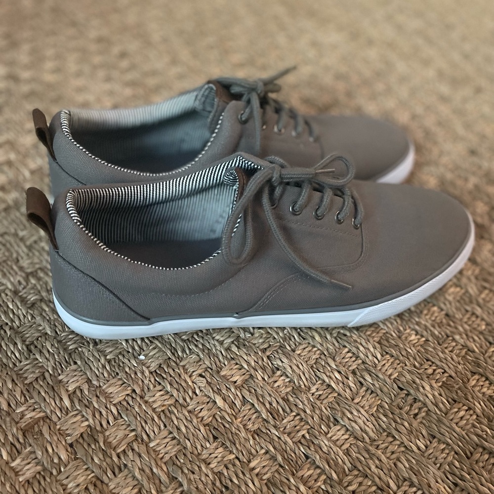 NWOT Men's Goodfellow Gray Casual Sneakers